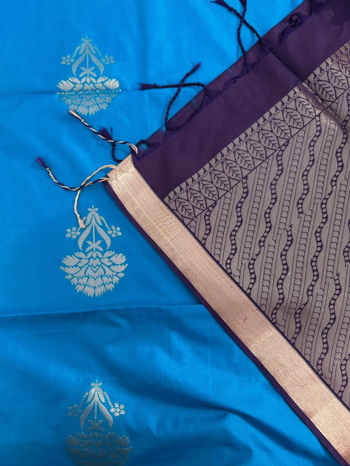 Traditional Semi Silk Saree with Contrast Border & Pallu