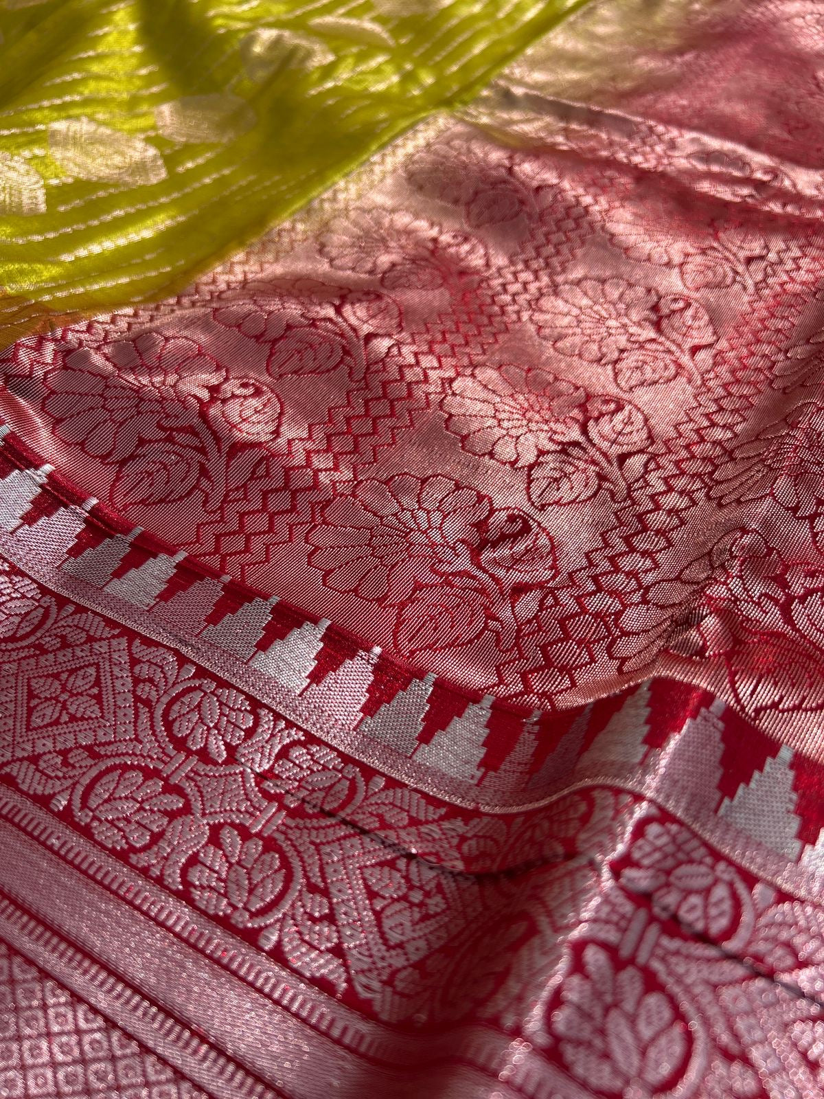 Traditional Semi Silk Saree with Contrast Border & Pallu