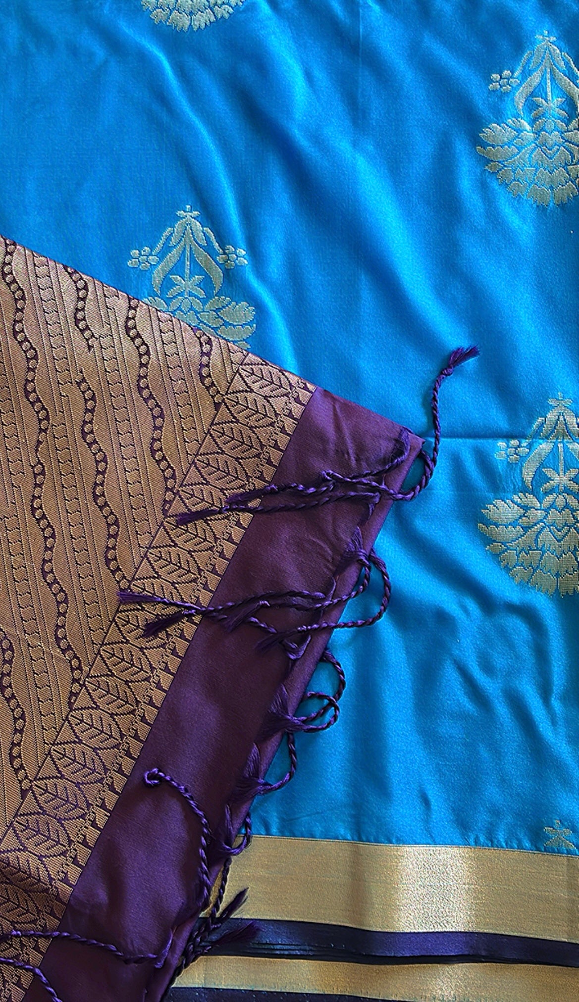 Traditional Semi Silk Saree with Contrast Border & Pallu