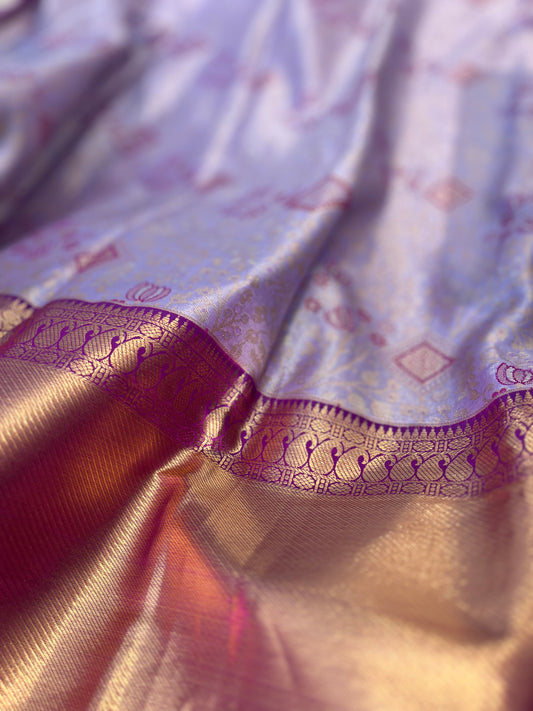 Thaamira Nilavu – Pure Kanchipuram Silk Saree