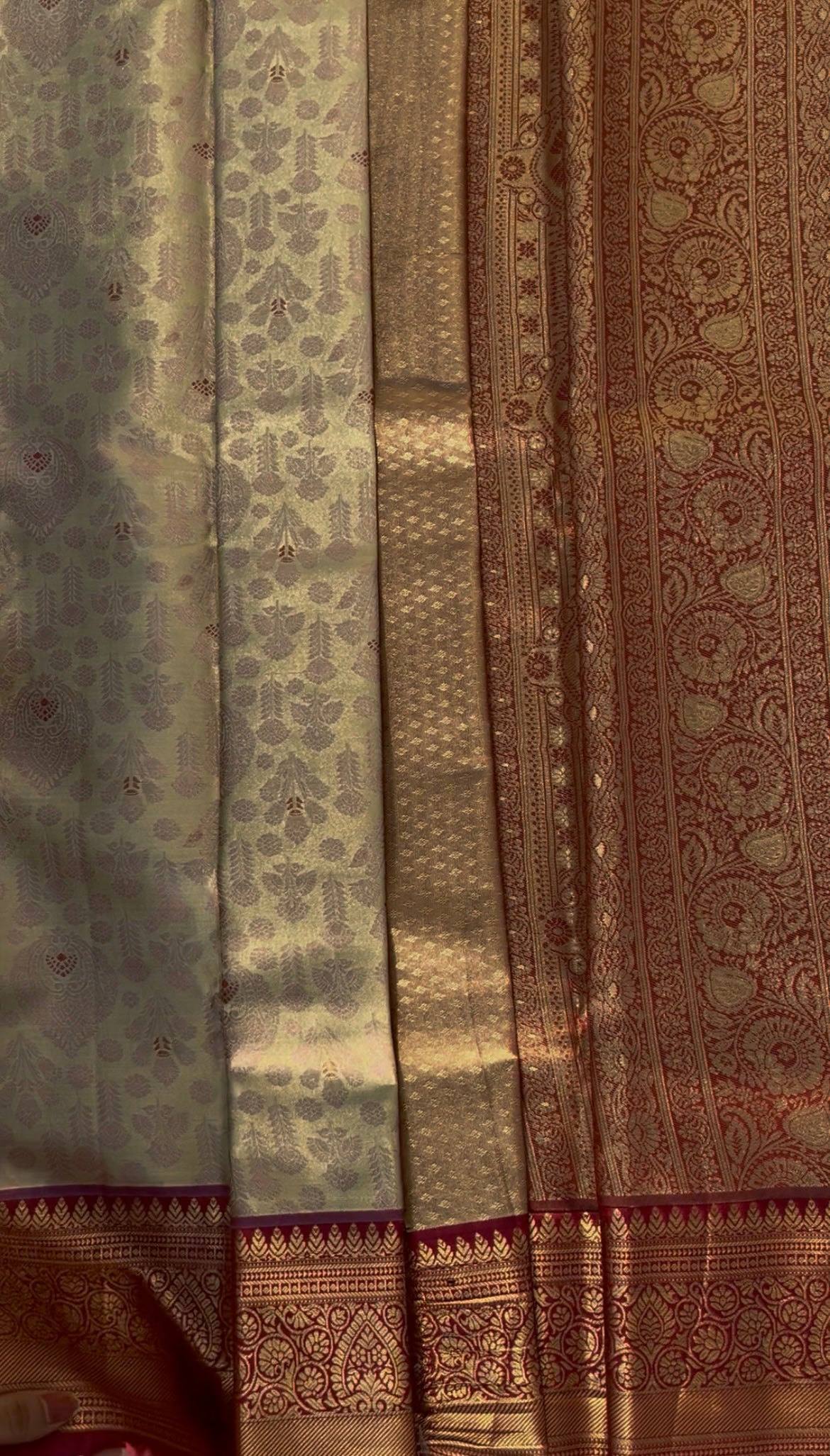 MAANGAI MARAGATHAM - KANCHIPURAM SILK SAREE