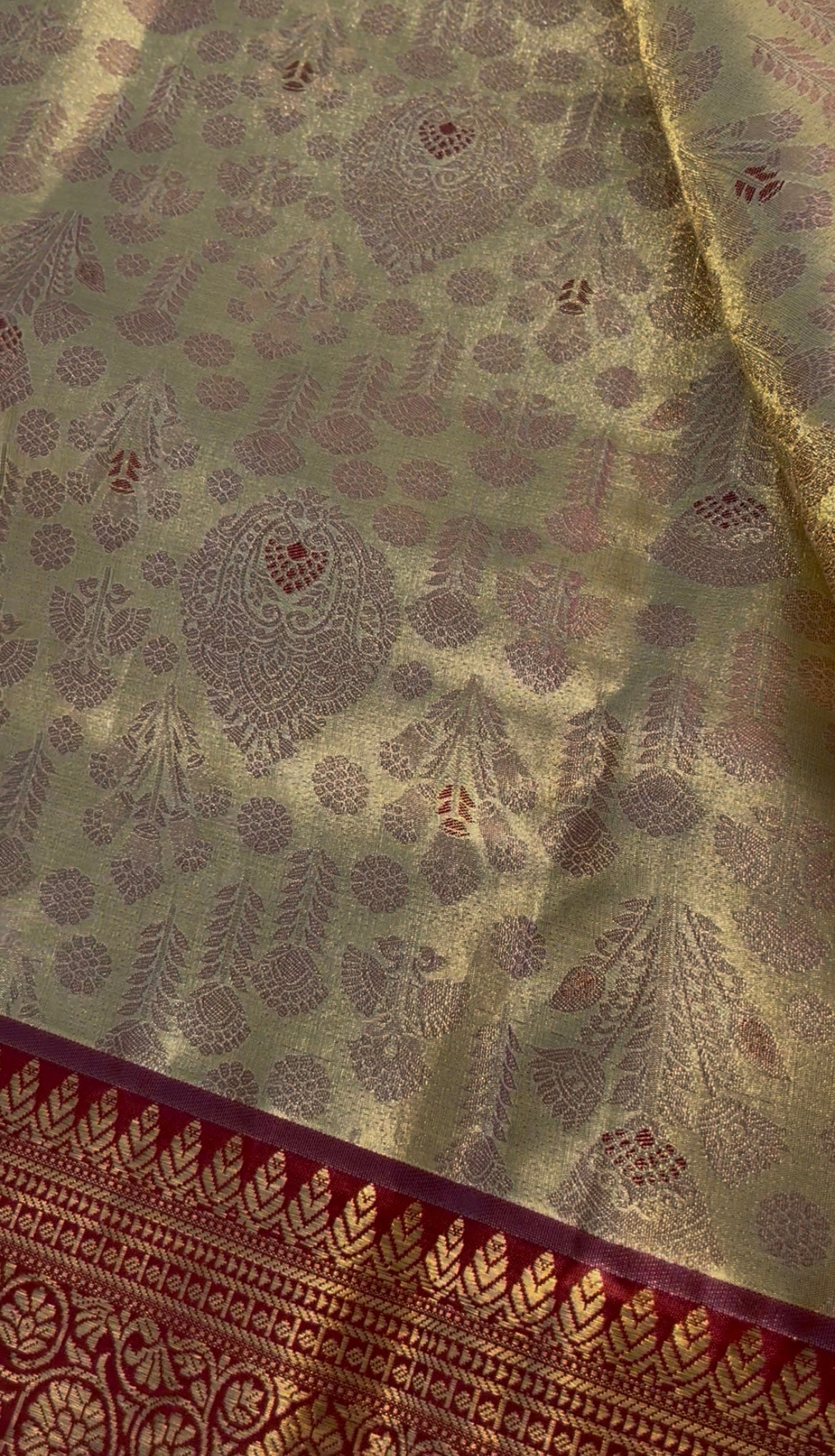 MAANGAI MARAGATHAM - KANCHIPURAM SILK SAREE