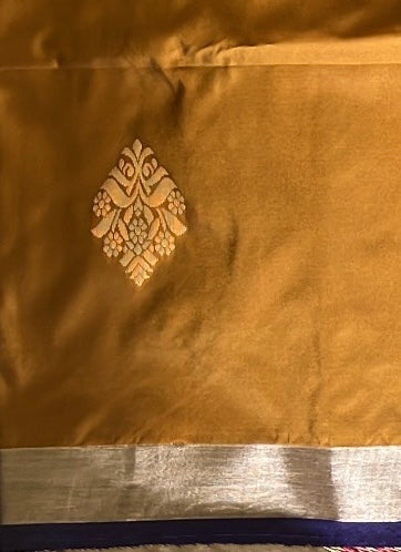 Traditional Semi Silk Saree with Contrast Border & Pallu