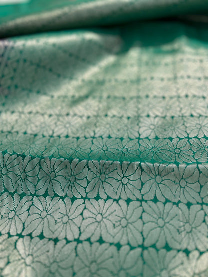 Traditional Semi Silk Saree with Contrast Border & Pallu